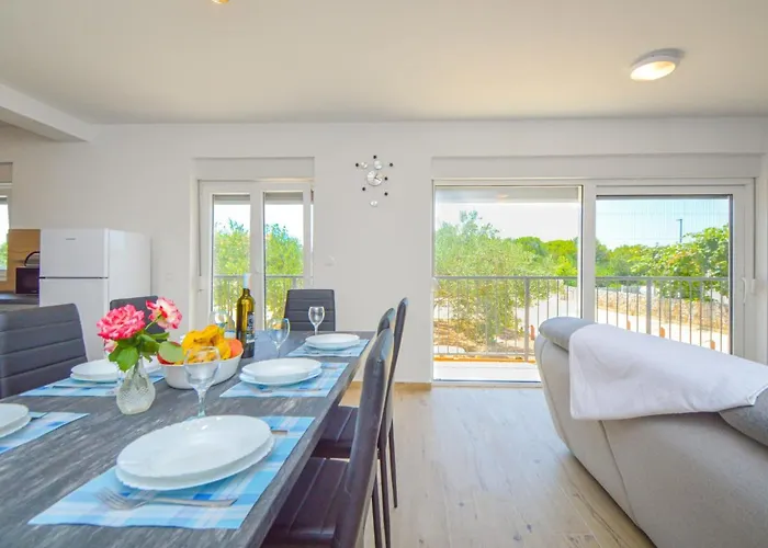 Дом отдыха Milena By Interhome Пакоштане